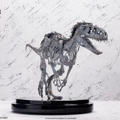 Figurine jurassic world indominus rex skeleton bronze 1/24 scale
